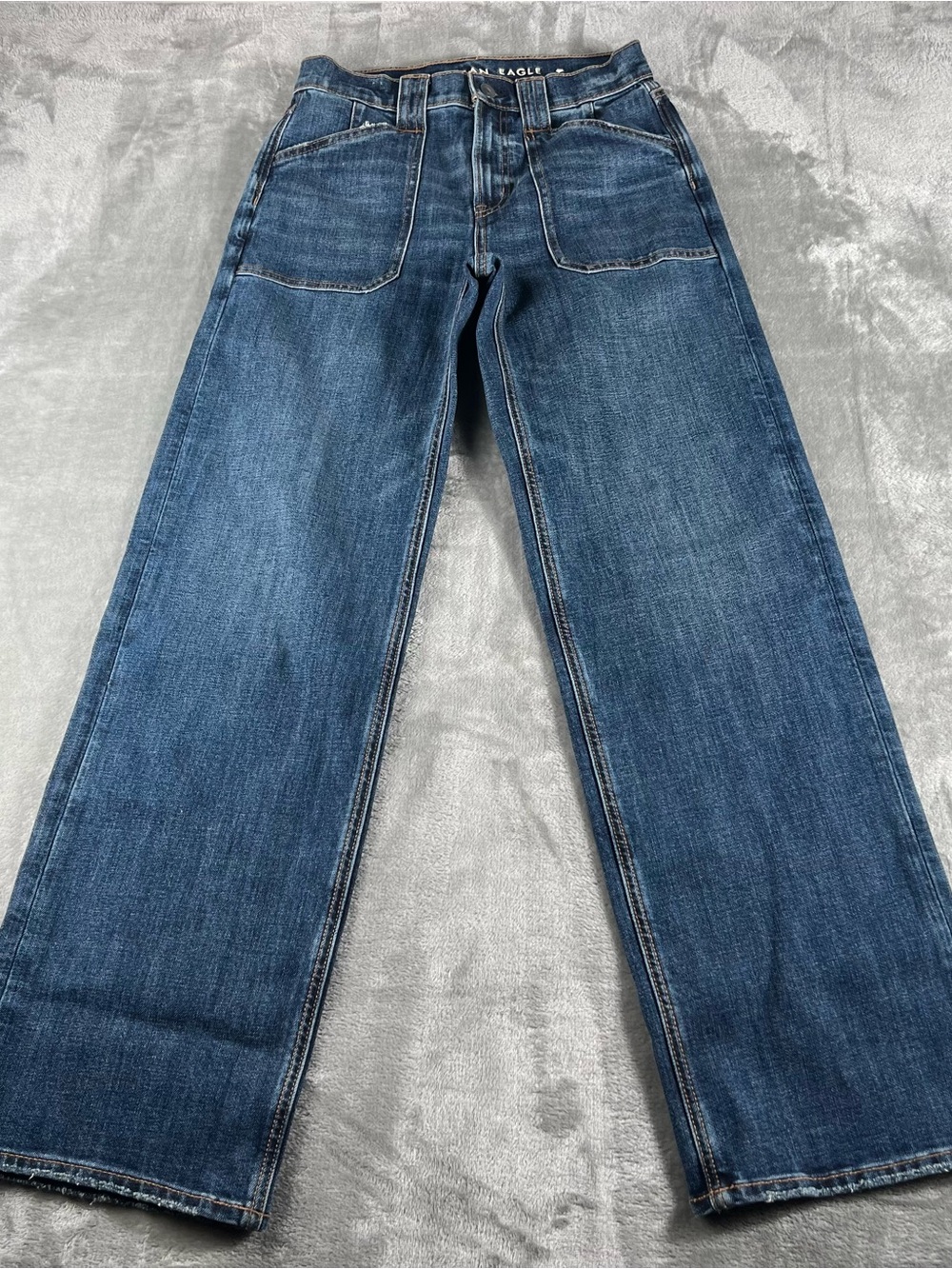 American Eagle Outfitters Stovepipe High-Rise Wide-Leg Jeans Medium Wash Sz 00